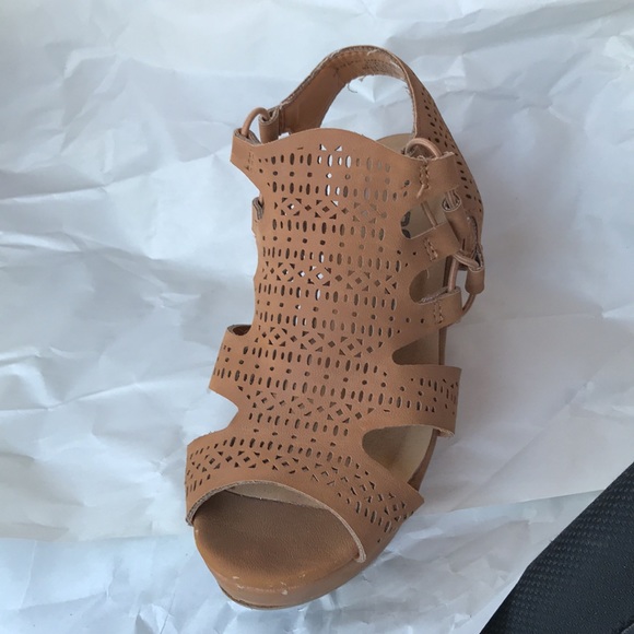 Unr8ted Girls Wedge - Picture 2 of 4